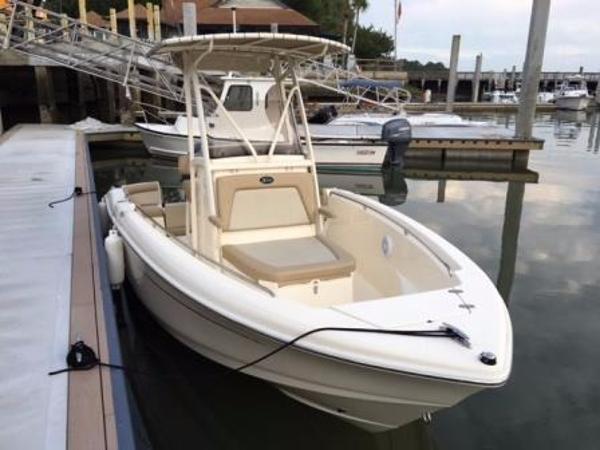 2015 Scout Boats 210 XSF