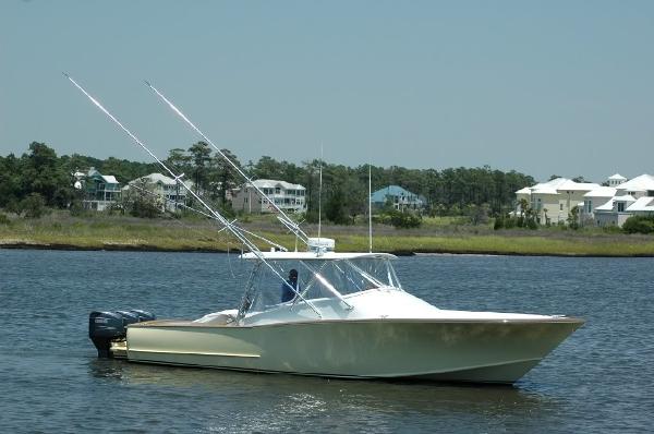 2010 Custom 34 Custom Express Fisherman