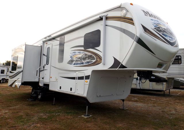 2014 Keystone Montana 3100RL