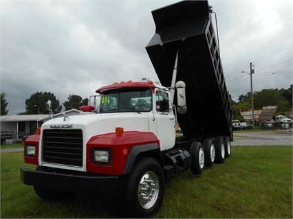 2003 Mack Rd688s  Dump Truck