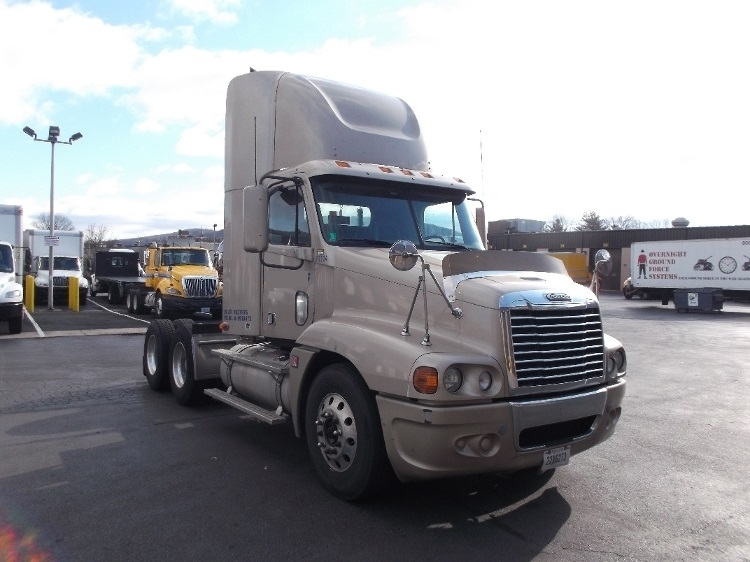 2010 Freightliner Century 120  Conventional - Day Cab