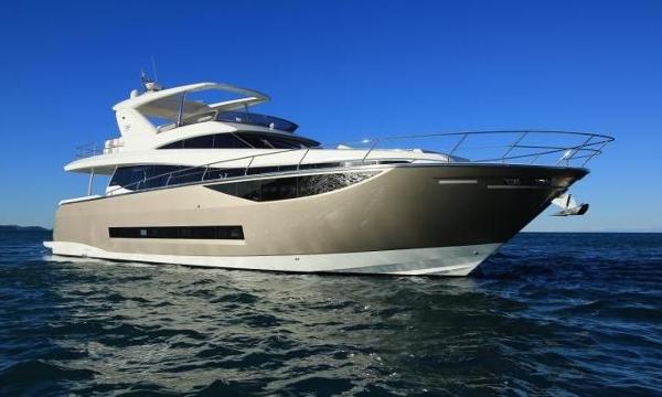 2015 Prestige 750 Motor Yacht