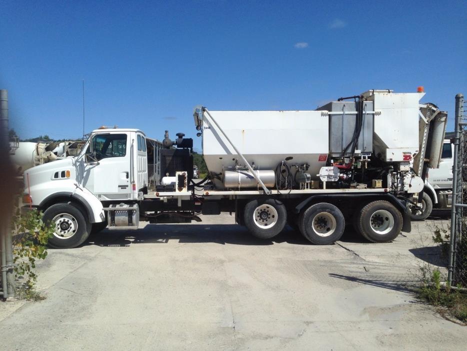 2007 Sterling Lt9500  Concrete Pump Truck