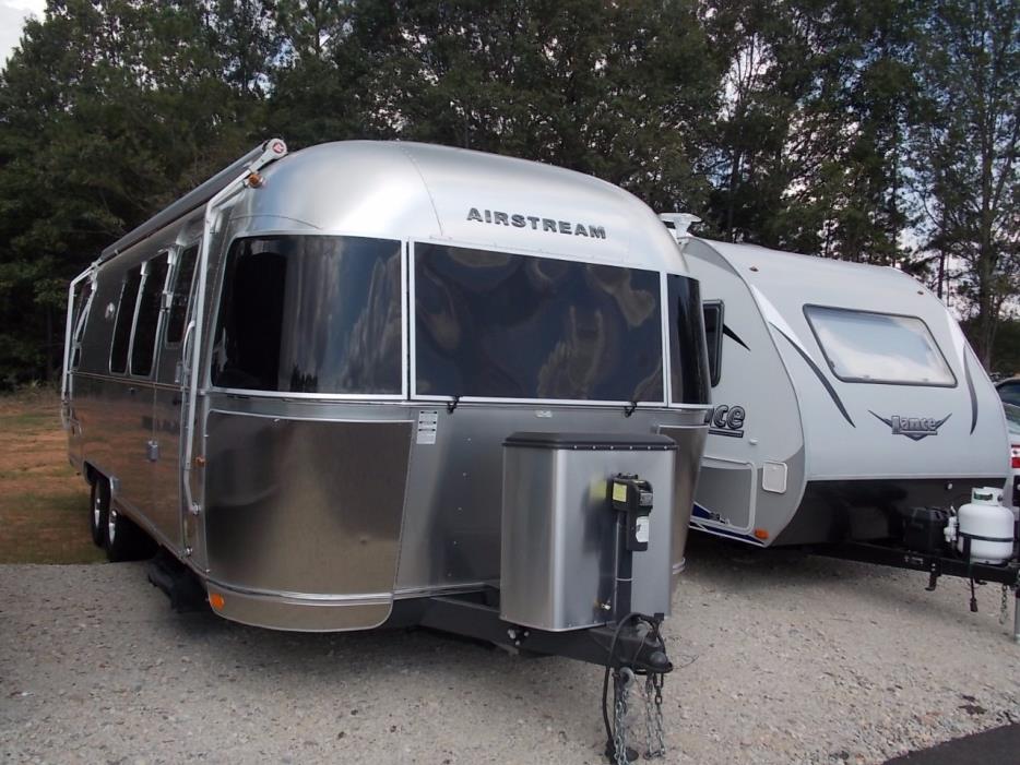 2015 Airstream 28 FLYING CLOUD TWIN