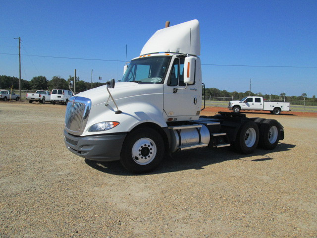 2010 International Prostar  Tractor