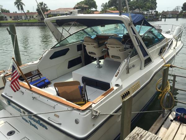 1989 Sea Ray 300 Sundancer