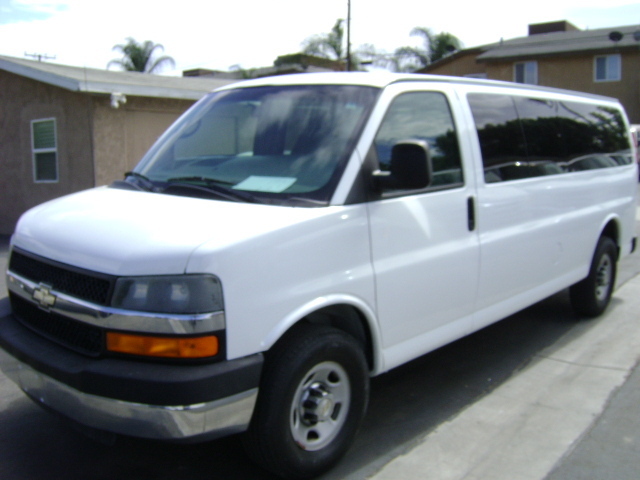 2009 Chevrolet Express 3500  Cargo Van
