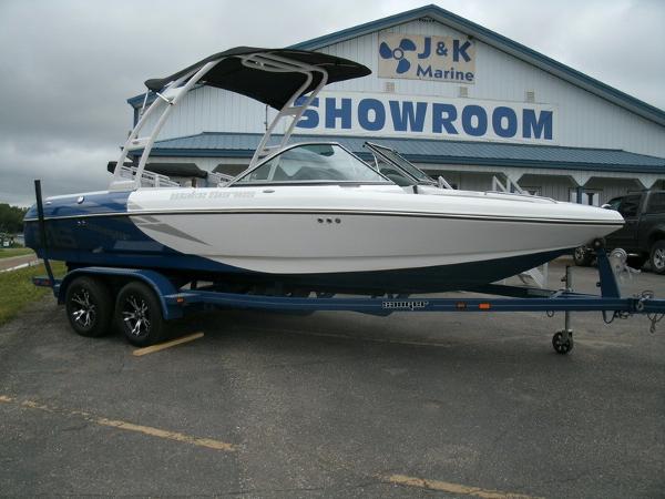 2015 Sanger Boats 215S