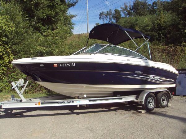 2005 Sea Ray 200 Select