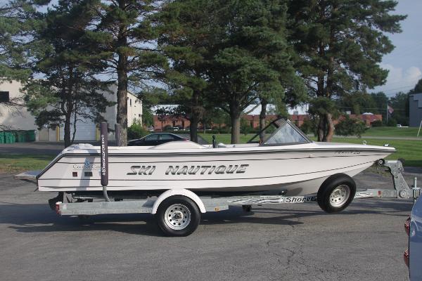 1993 Nautique Ski Nautique Close Bow