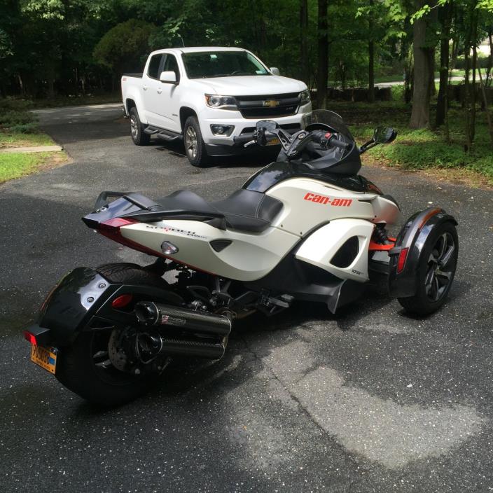 2017 Can-Am Spyder F3-T SE6 Pure Magnesium Metallic