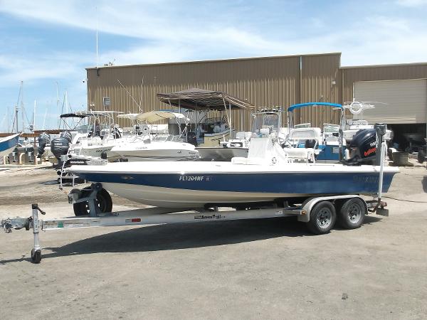 2006 ShearWater 2200