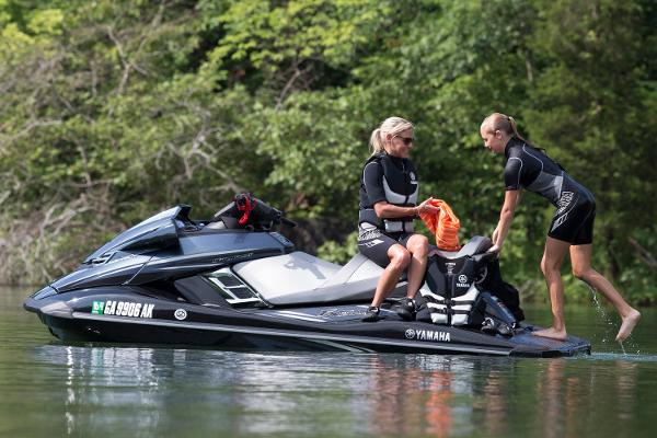 2016 Yamaha Waverunner FX Cruiser HO