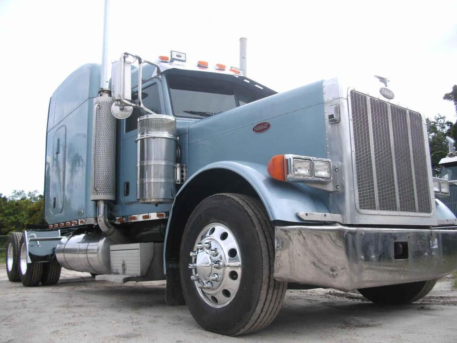 2006 Peterbilt 379  Conventional - Sleeper Truck