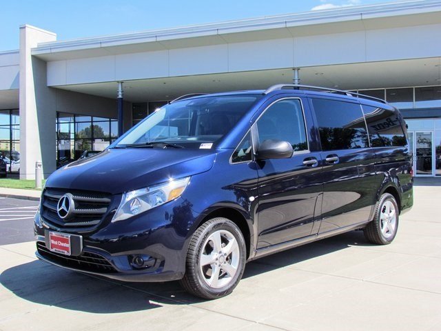 2016 Mercedes-Benz Metris Base  Passenger Van