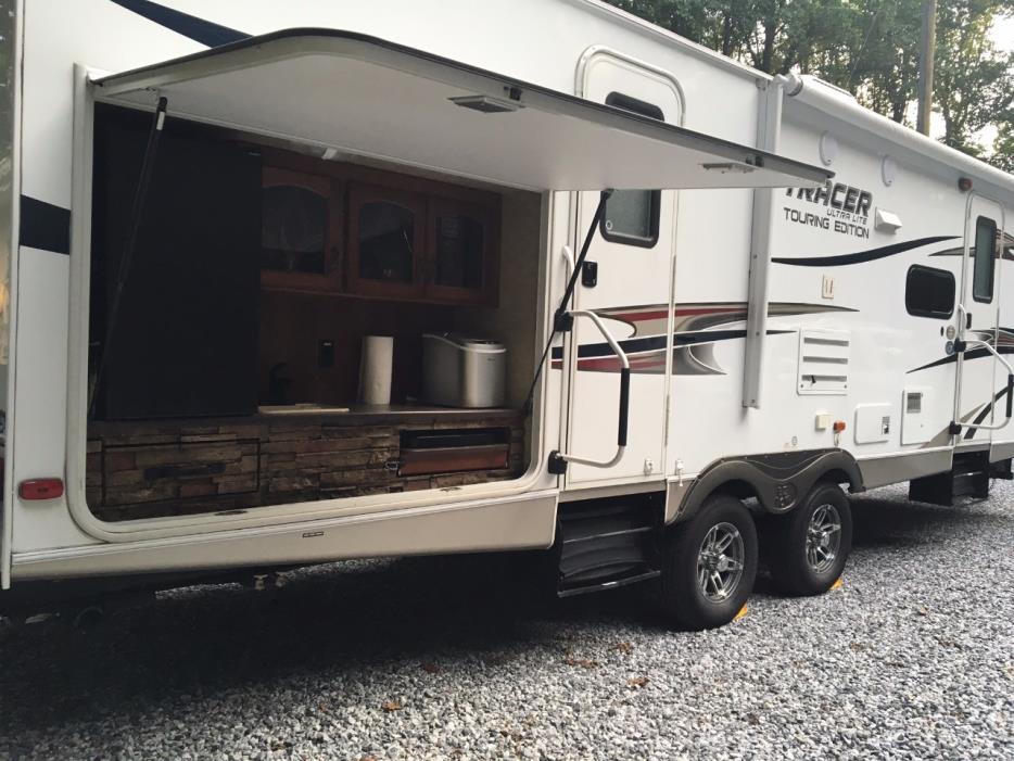 2013 Forest River TRACER 3150BHD