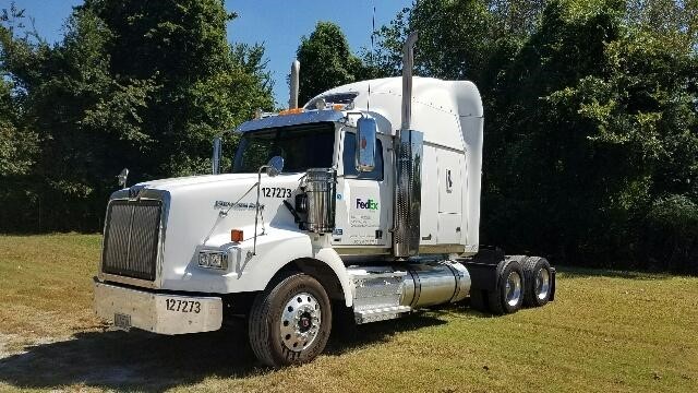 2012 Western Star 4900  Conventional - Sleeper Truck