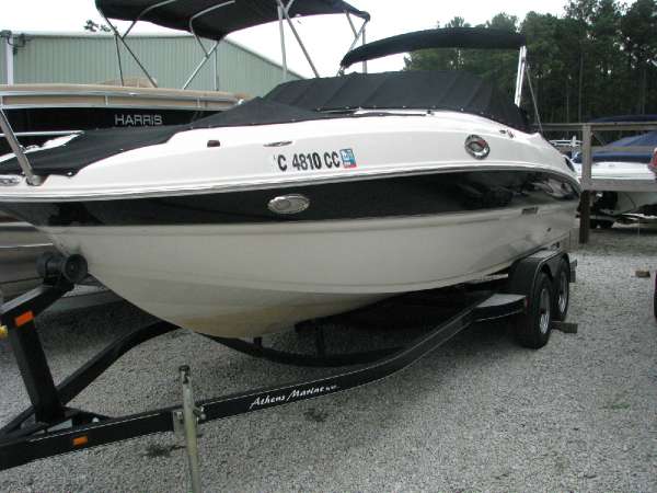 2010 Stingray 235DR