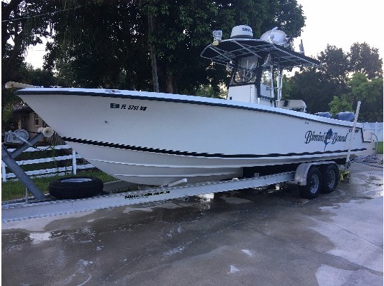 1999 Contender 27 Ft  Center Console
