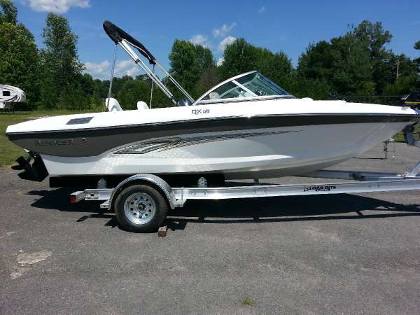 2016 Rinker Captiva 186 FS BR