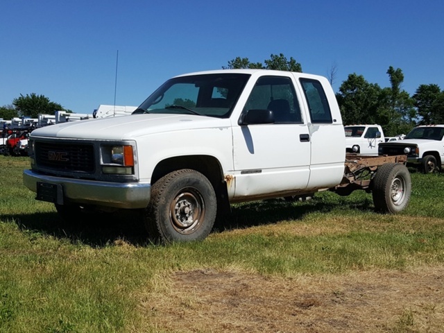 1999 Gmc C2500  Cab Chassis