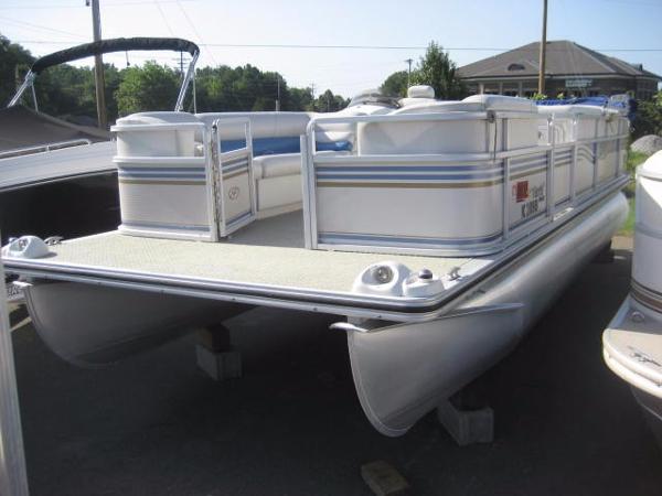 2005 Harris FloteBote 220 Sunliner