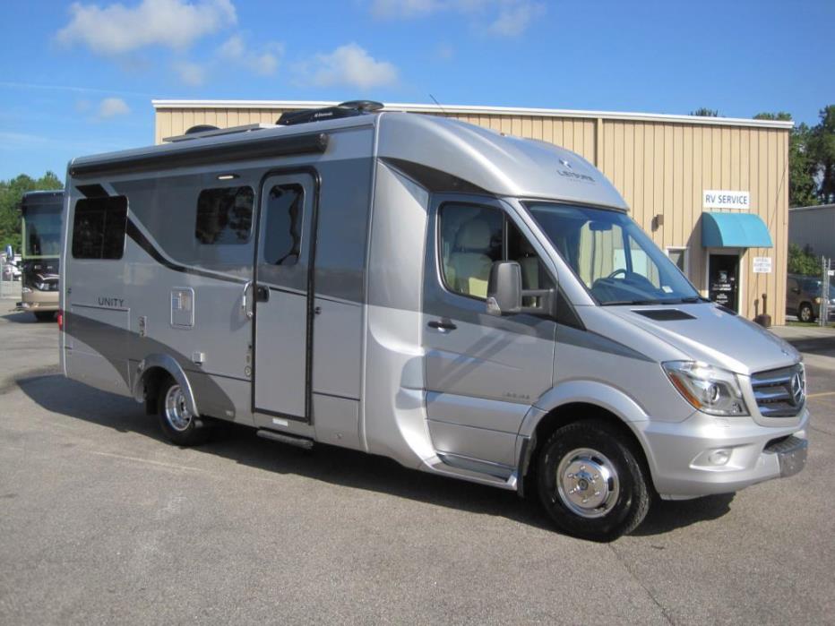 Leisure Travel Vans Unity U24cb rvs for sale