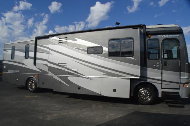 2007 Fleetwood Expedition 38N