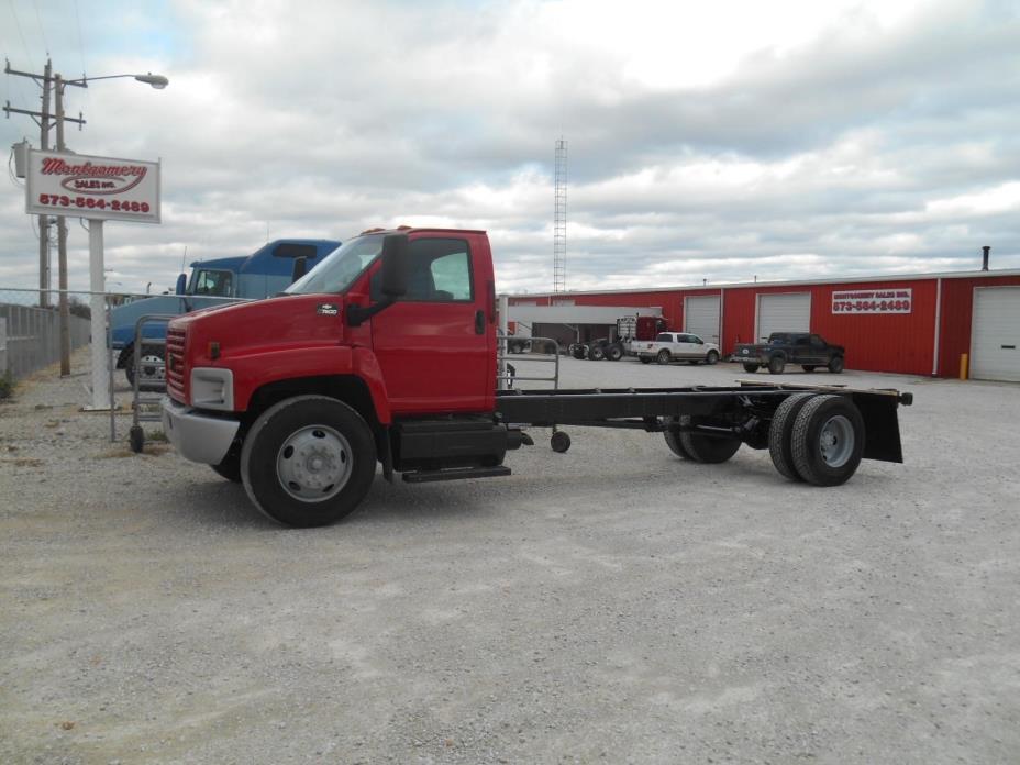 2005 Chevrolet C7500  Cab Chassis