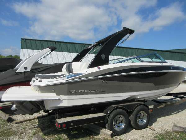 2016 Regal 2500 Bowrider