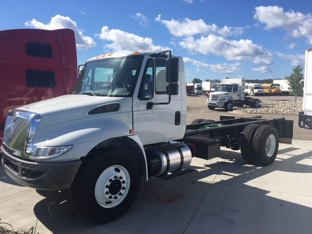 1999 International 4300  Cab Chassis