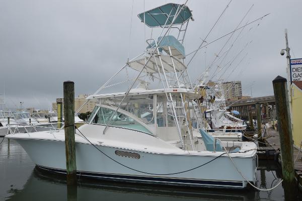 2003 Luhrs 40 Open