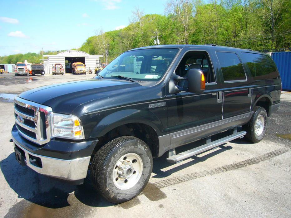 2005 Ford Excursion  Pickup Truck