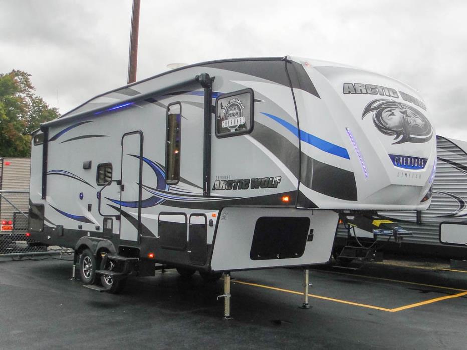2017 Forest River Cherokee Arctic Wolf 265DBH8 Bunk House