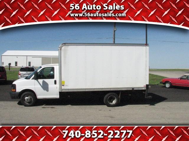 2005 Gmc Savana Cutaway  Box Truck - Straight Truck