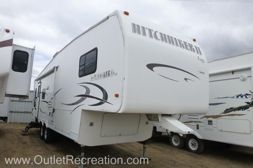 2004 Nuwa Hitchhiker II 30.5RLBG