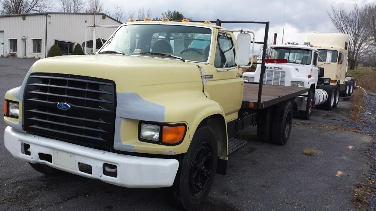 1997 Ford F-Series  Flatbed Truck