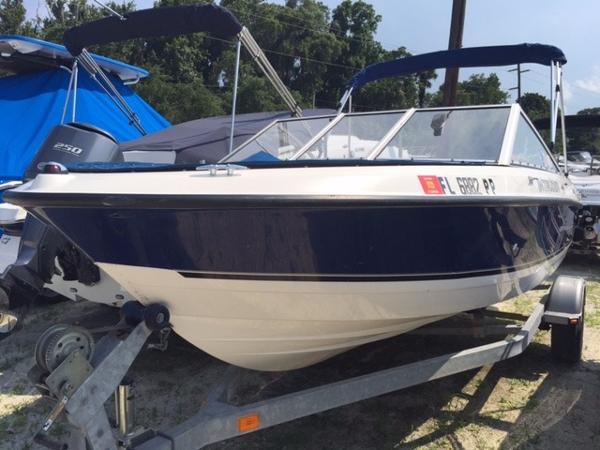 2013 Bayliner 196BR Discovery