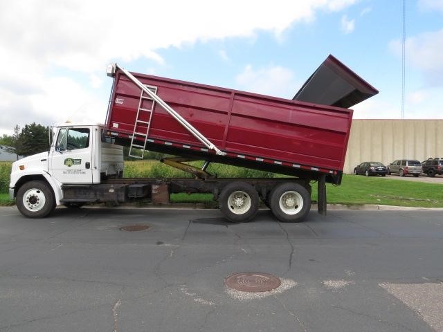 2003 Freightliner Business Class M2 112  Flatbed Dump