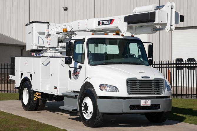 2014 Freightliner M2  Bucket Truck - Boom Truck