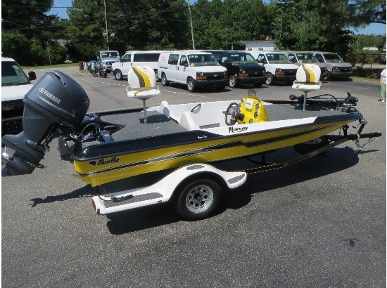 2013 Bass Cat Boats Margay Vision Tour