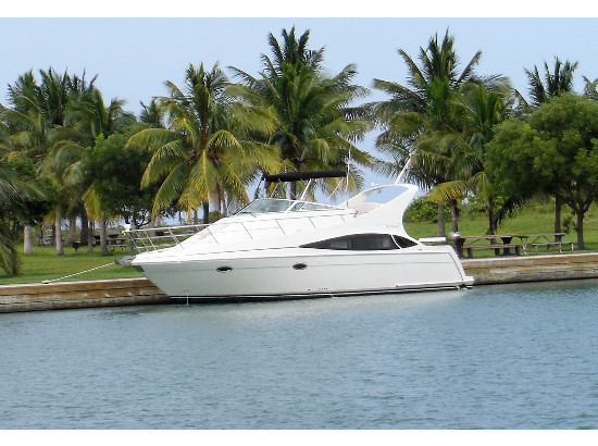 2005 Carver 36 Mariner