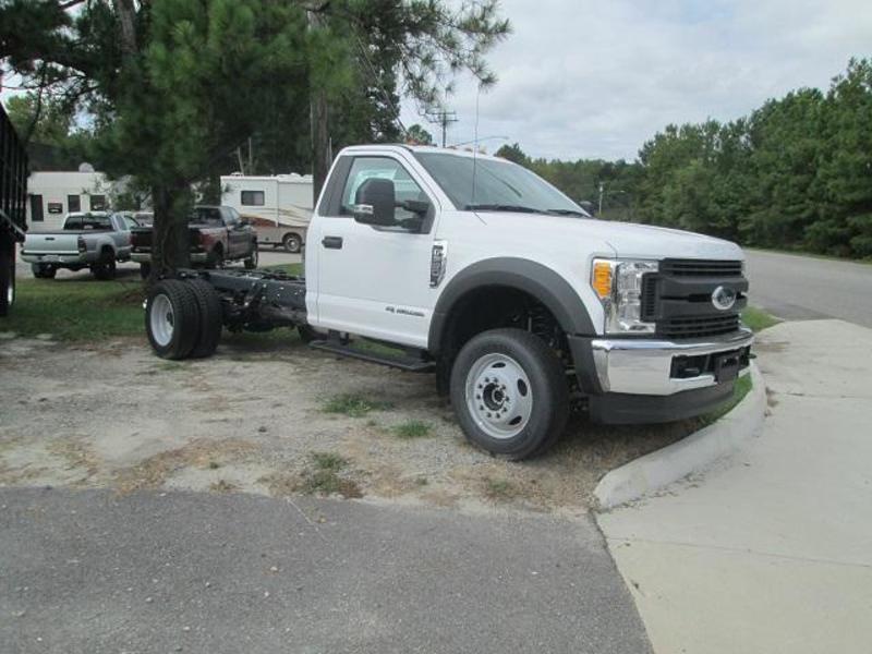 2017 Ford F550 Xl  Cab Chassis