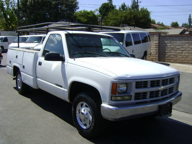 1999 Chevrolet Silverado  Contractor Truck