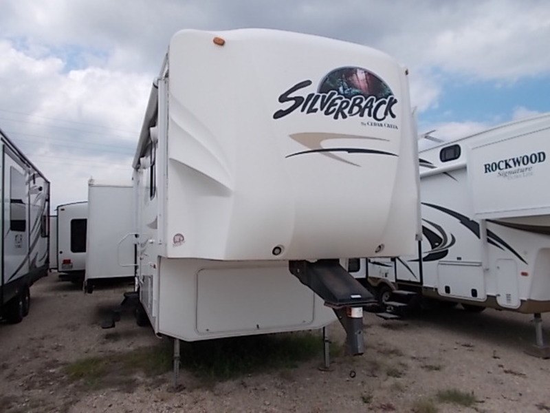 2011 Forest River Cedar Creek 29RL Silverback