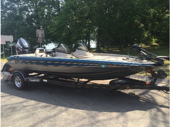 2007 Champion Boats 183CX