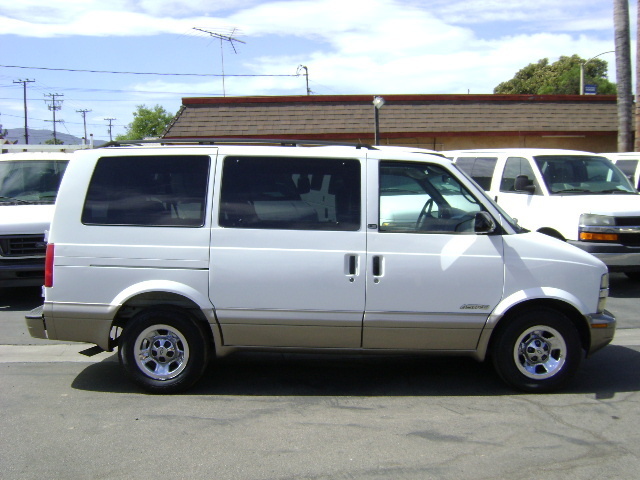 2002 Chevrolet Astro  Cargo Van