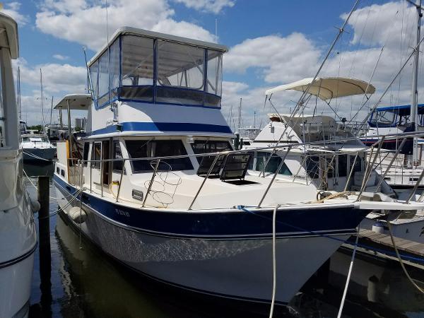 1983 Californian Motor Yacht w/ Twin 3208's