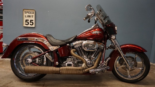 2012 Harley-Davidson FLSTSE3
