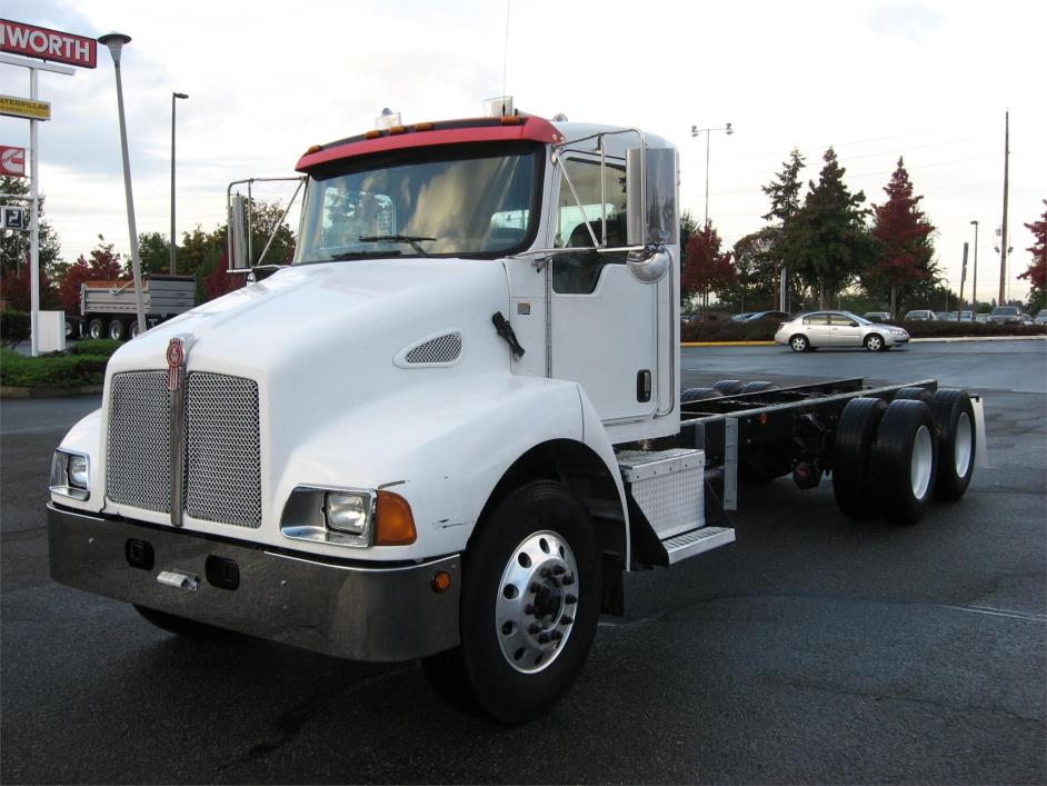2007 Kenworth T300  Conventional - Day Cab
